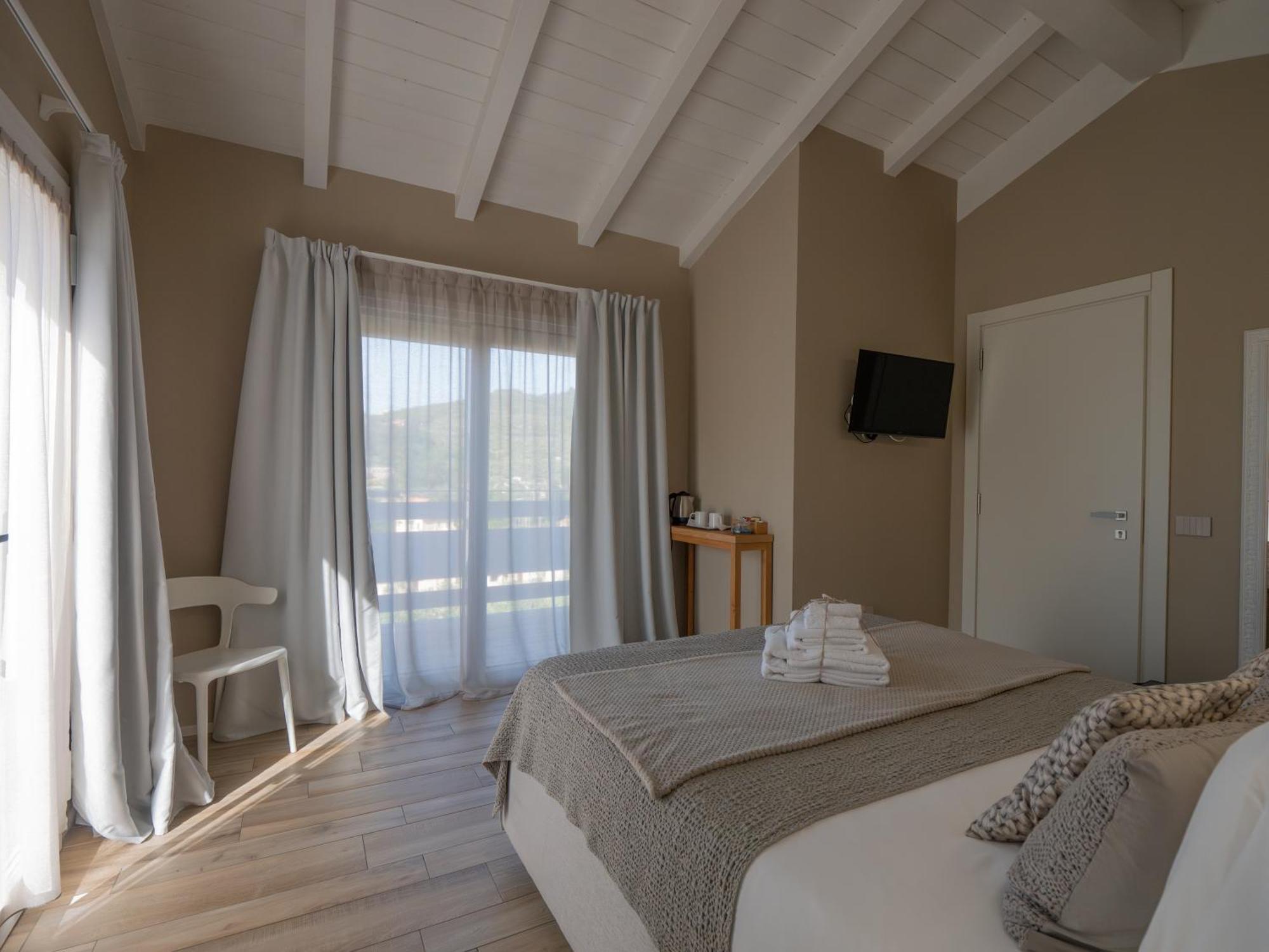 Agriturismo Terre Degli Angeli Пиетра Лигуре Екстериор снимка